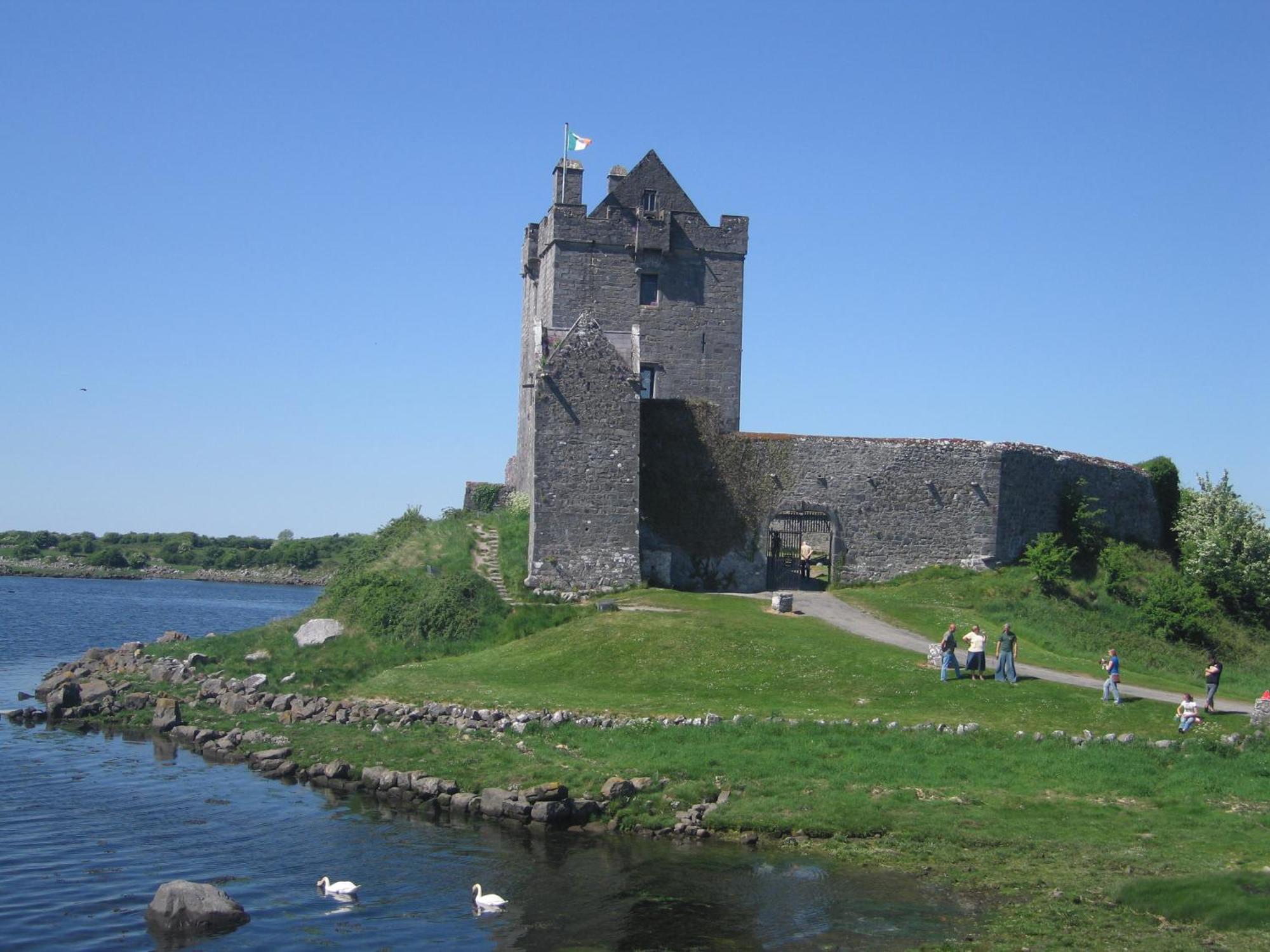 Kinvara Inn B&B Екстериор снимка